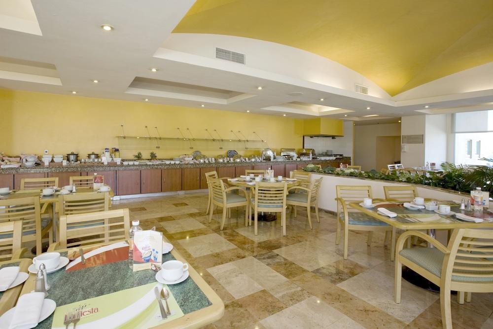 Fiesta Inn Express San Luis Potosi Oriente Εξωτερικό φωτογραφία