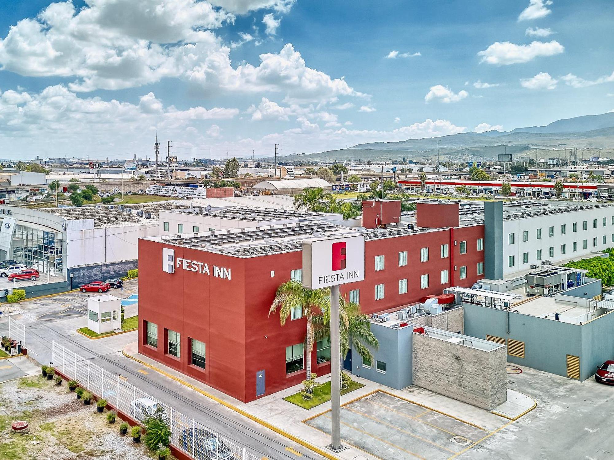 Fiesta Inn Express San Luis Potosi Oriente Εξωτερικό φωτογραφία