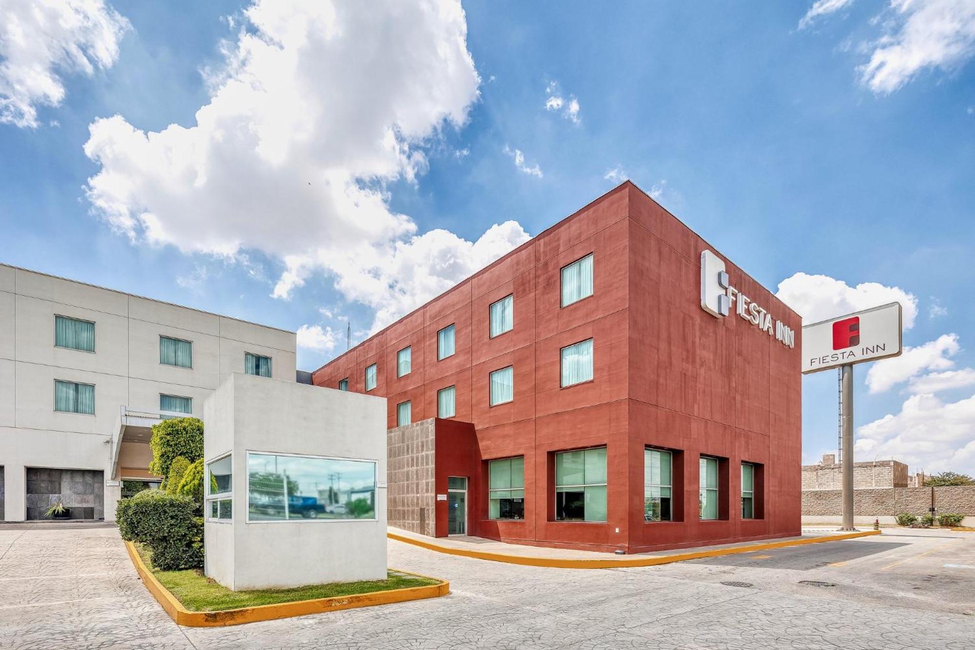 Fiesta Inn Express San Luis Potosi Oriente Εξωτερικό φωτογραφία