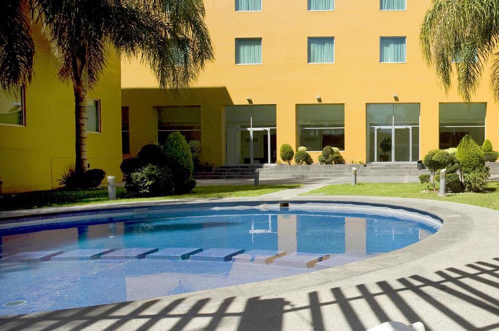 Fiesta Inn Express San Luis Potosi Oriente Εξωτερικό φωτογραφία