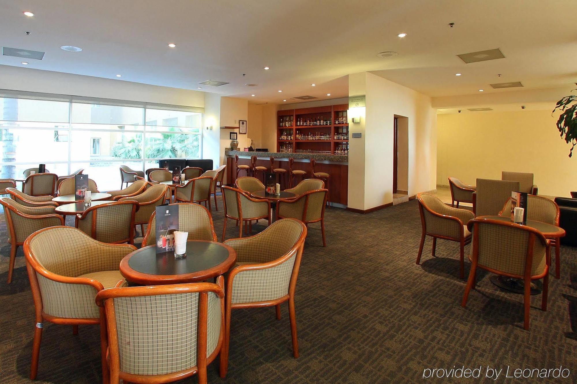Fiesta Inn Express San Luis Potosi Oriente Εξωτερικό φωτογραφία