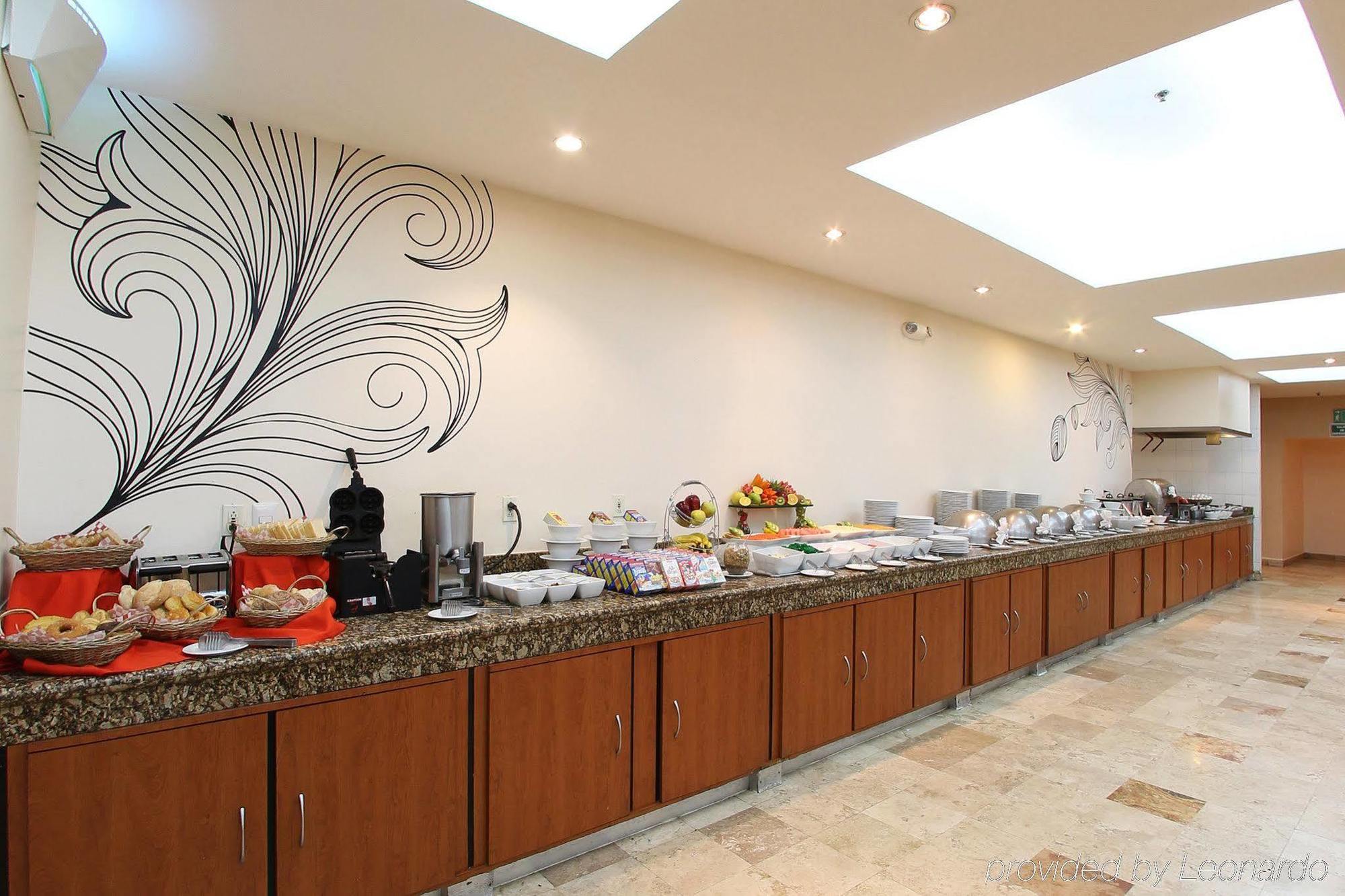 Fiesta Inn Express San Luis Potosi Oriente Εξωτερικό φωτογραφία