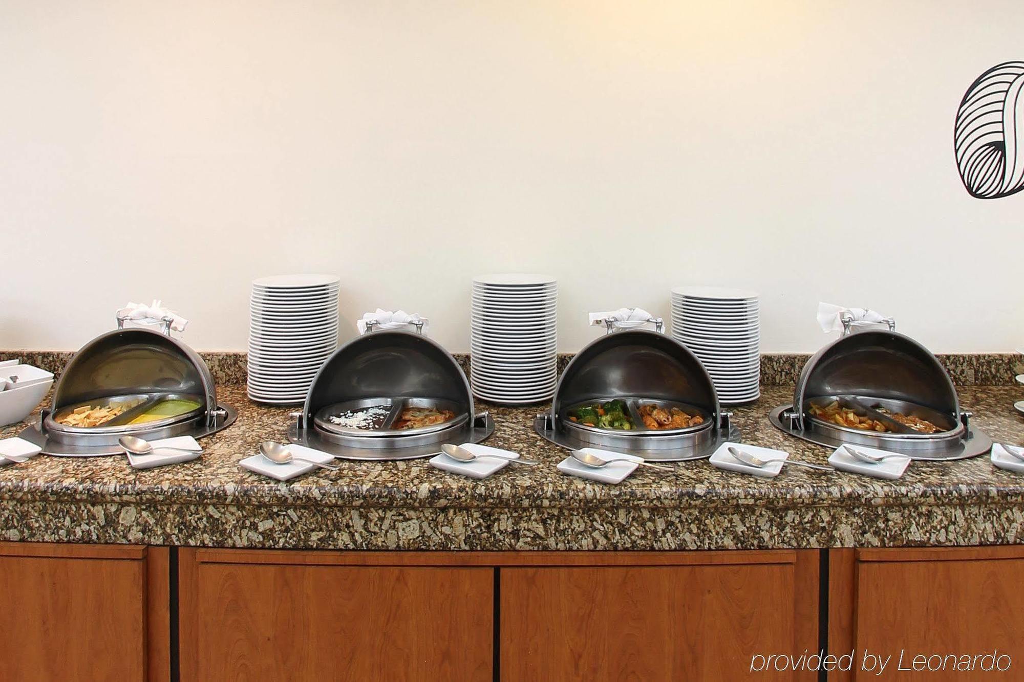 Fiesta Inn Express San Luis Potosi Oriente Εξωτερικό φωτογραφία