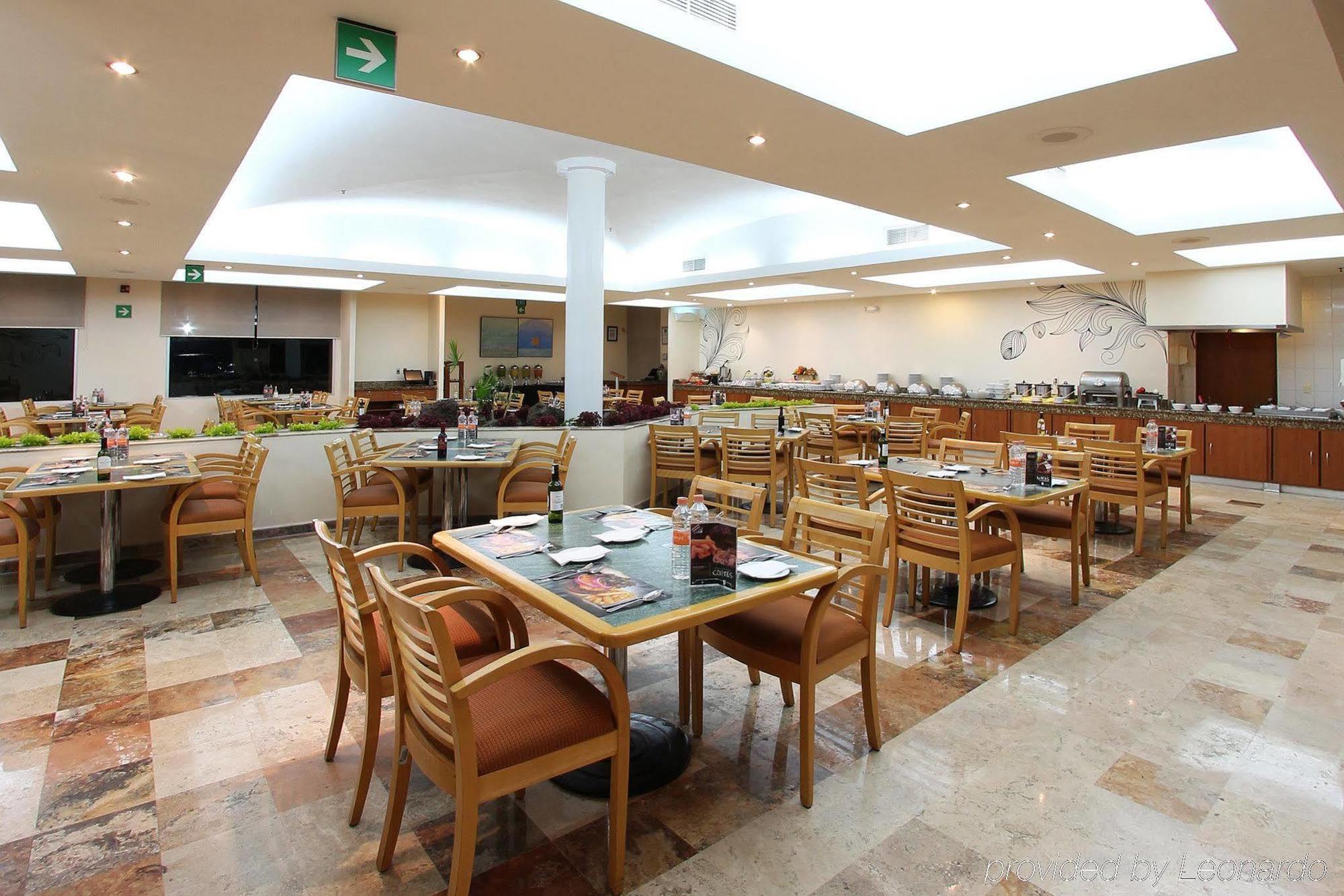 Fiesta Inn Express San Luis Potosi Oriente Εξωτερικό φωτογραφία