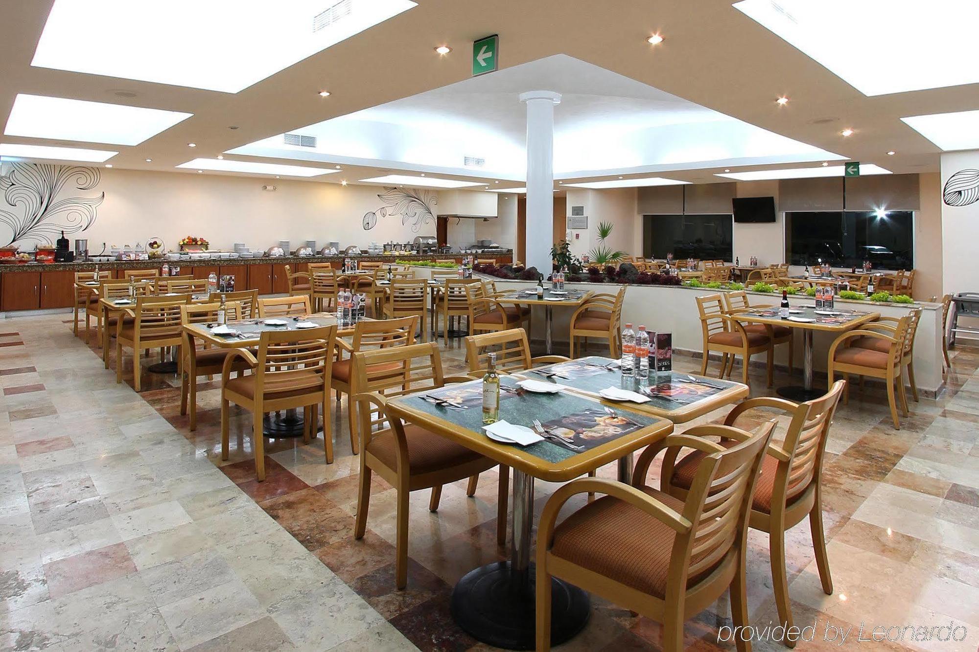 Fiesta Inn Express San Luis Potosi Oriente Εξωτερικό φωτογραφία